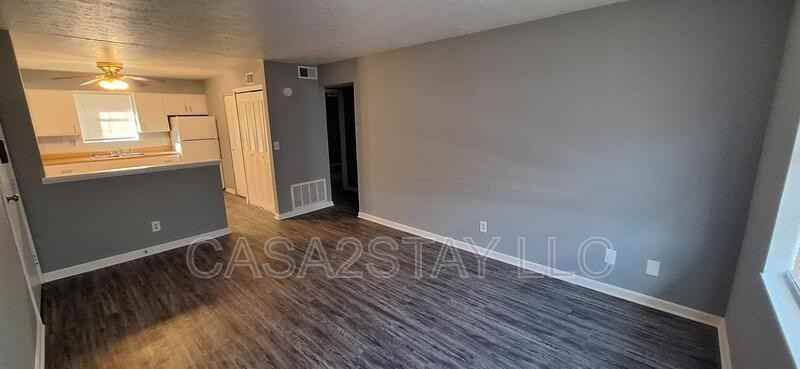 329 Redmar Blvd #12 - Photo 2 of 7