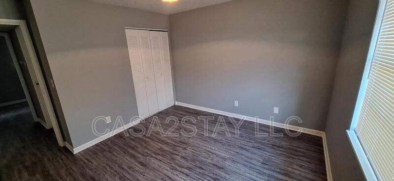 329 Redmar Blvd #12 - Photo 3 of 7