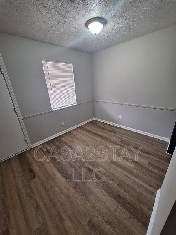 668 Knox Blvd #16 - Photo 3 of 11