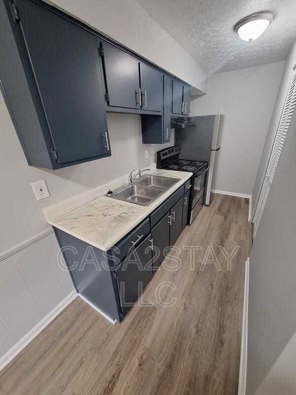 668 Knox Blvd #16 - Photo 6 of 11