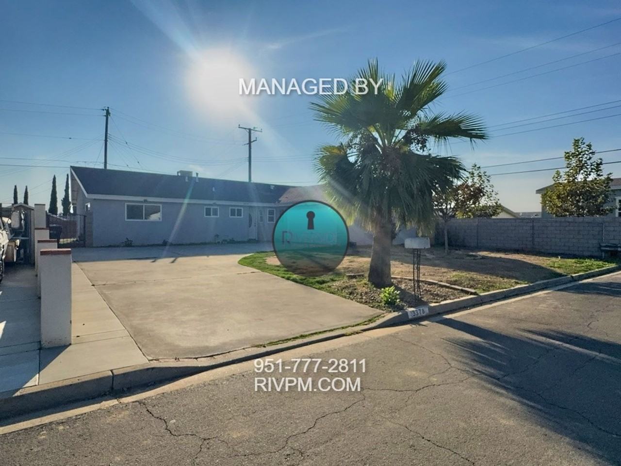 3378 Debbie Ln - Photo 2 of 20