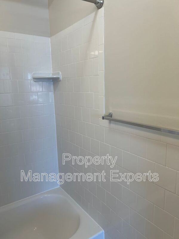 2314 Glendale Ter #A2 - Photo 7 of 22