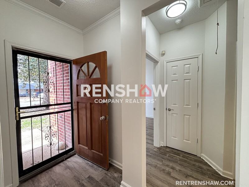 2512 Courtney Dr - Photo 3 of 26