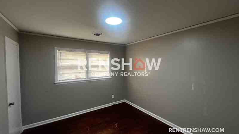 4008 Balfour St - Photo 7 of 14