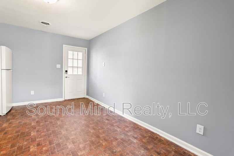 1405 Sportsman Trl - Photo 3 of 10