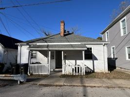 featured image of 222 New St #1