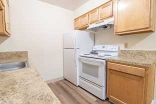 2232 SE Pine St #3 &6: Get 1 Month Free! - Photo 1 of 1
