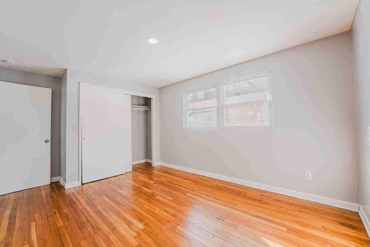 Park Road apartments - Photo 3 of 8