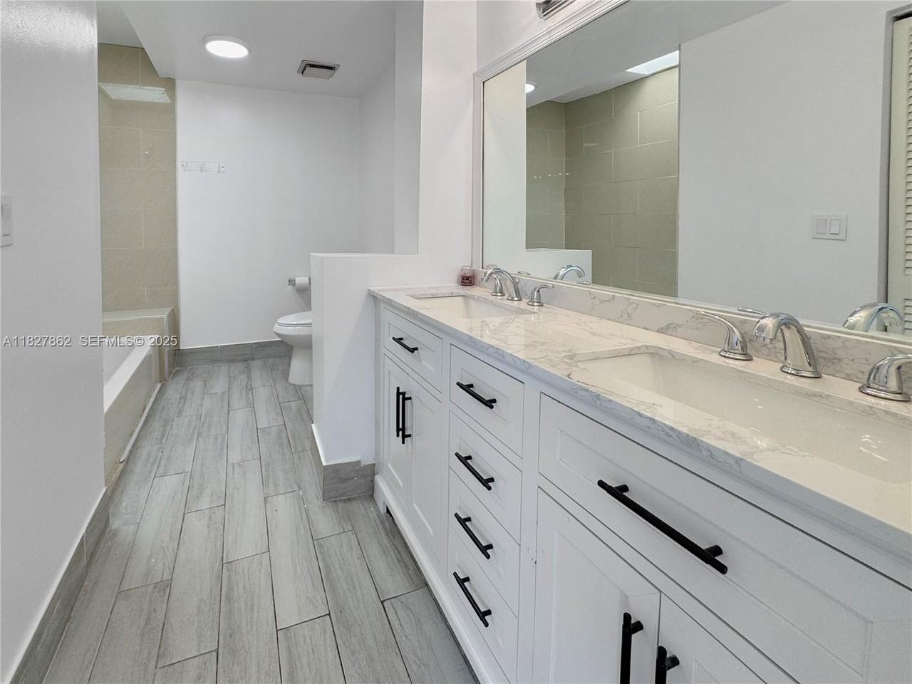 8103 Southwest 24th Street ##B32 - Photo 4 of 16