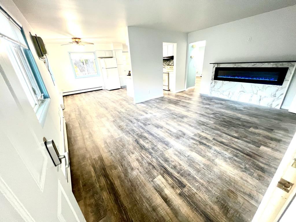 W 21st Ave #B - Photo 3 of 11