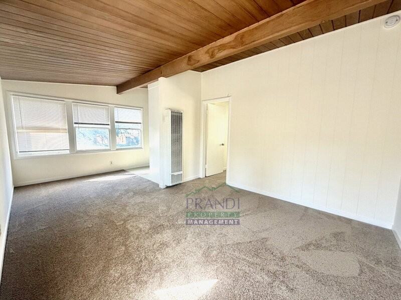 25 Willow Ave #5B - Photo 3 of 23