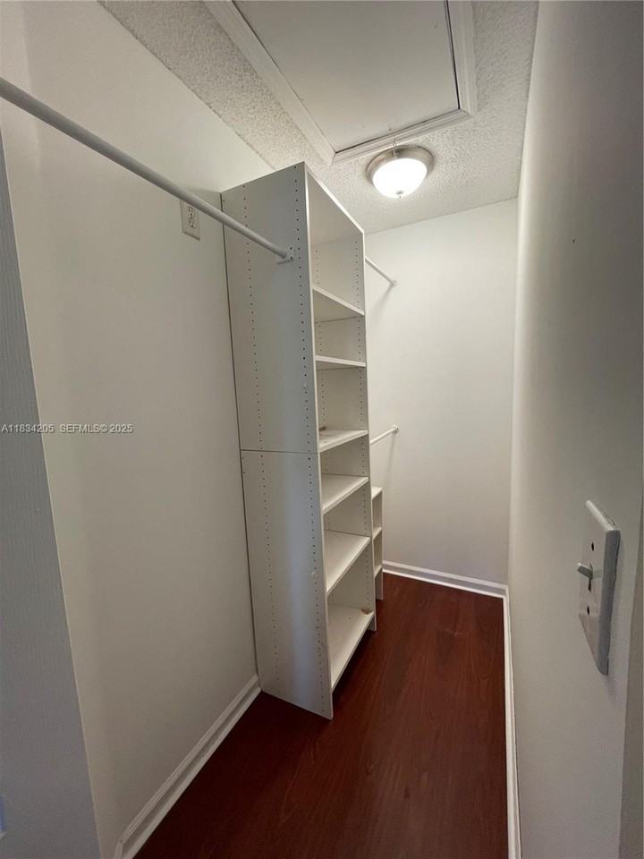 14124 Southwest 121st Place ##3 - Photo 5 of 18