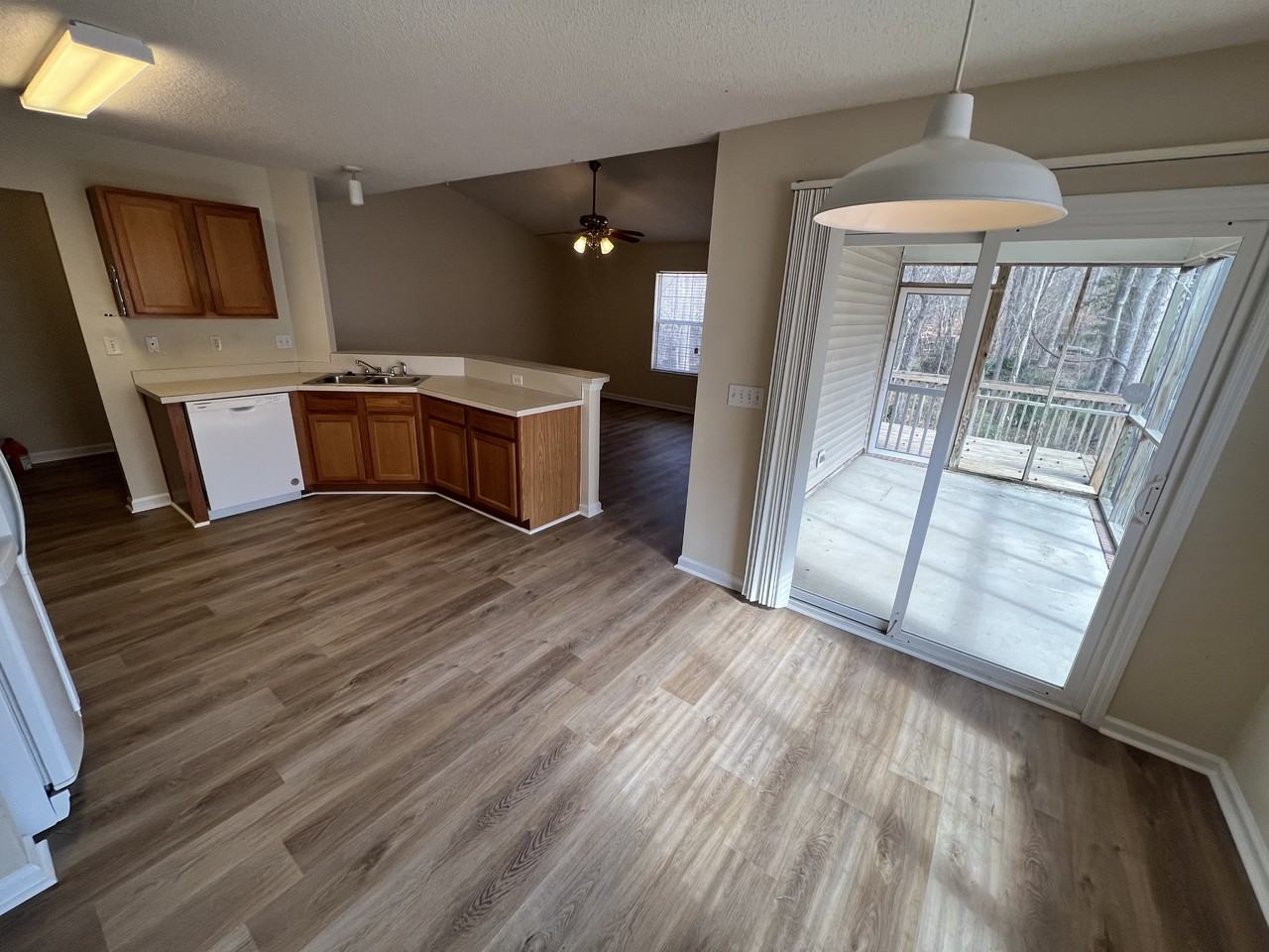 204 Hawkridge Pl #1 - Photo 4 of 11