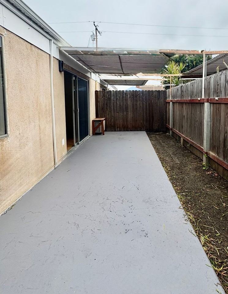 Townhome 2 bed 1.5 Bath in Anaheim - Photo 5 of 8