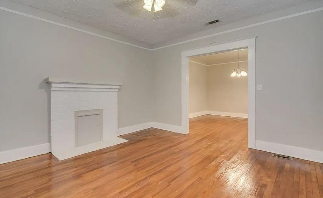 1963 Battle Row - Photo 4 of 16