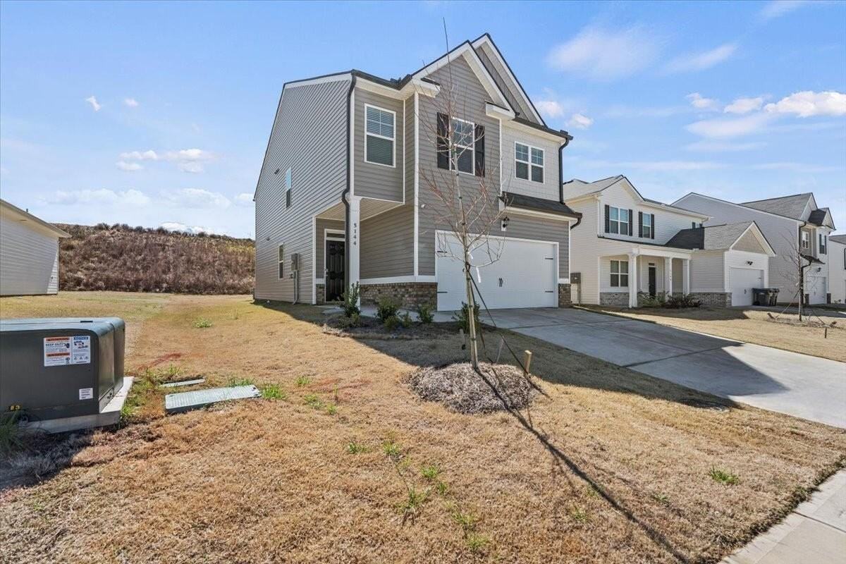 5144 Captain Dr - Photo 3 of 32