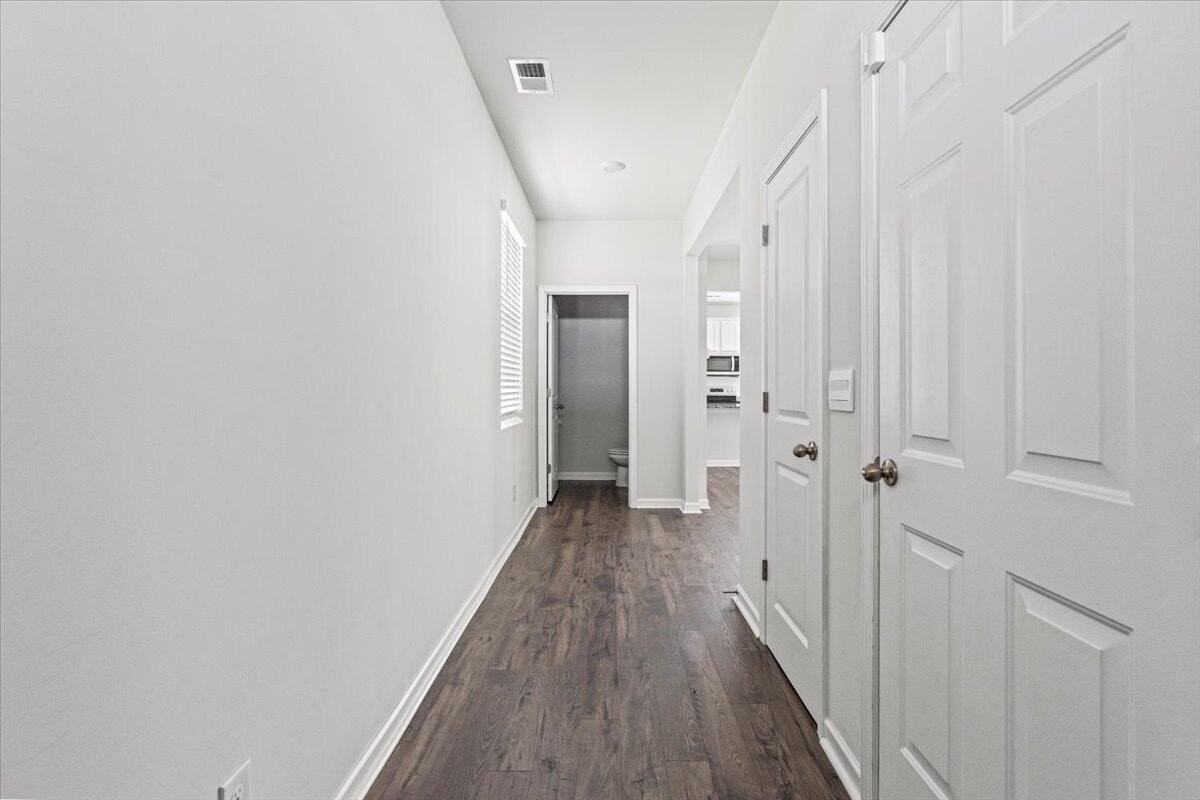 5144 Captain Dr - Photo 5 of 32