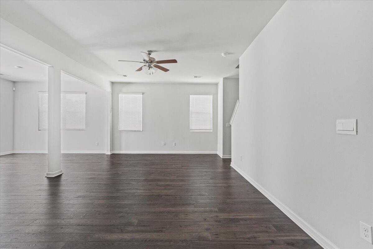 5144 Captain Dr - Photo 7 of 32