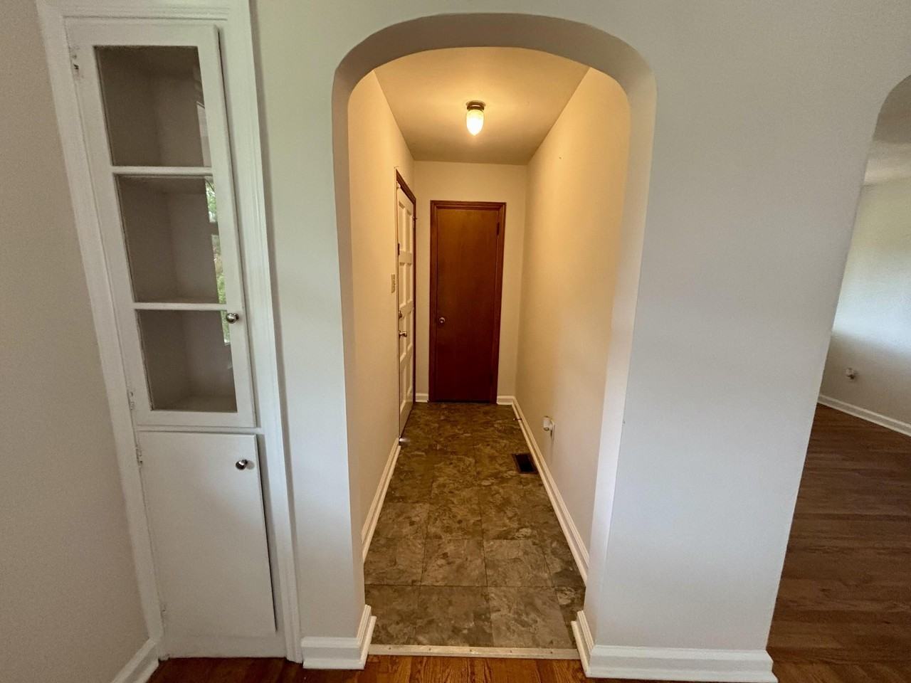 1012 Georgia Ave - Photo 3 of 14