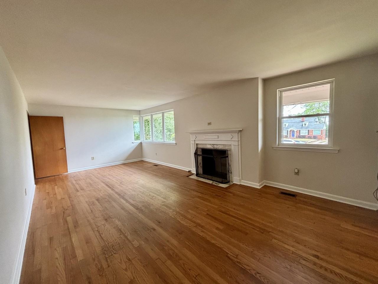 1012 Georgia Ave - Photo 4 of 14