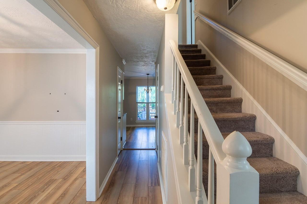 4387 Quail Creek Rd - Photo 5 of 29