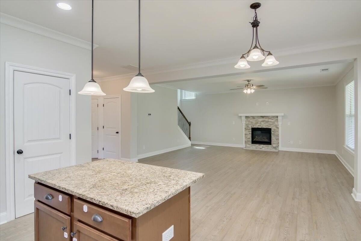 5634 Sunbury Loop - Photo 4 of 28