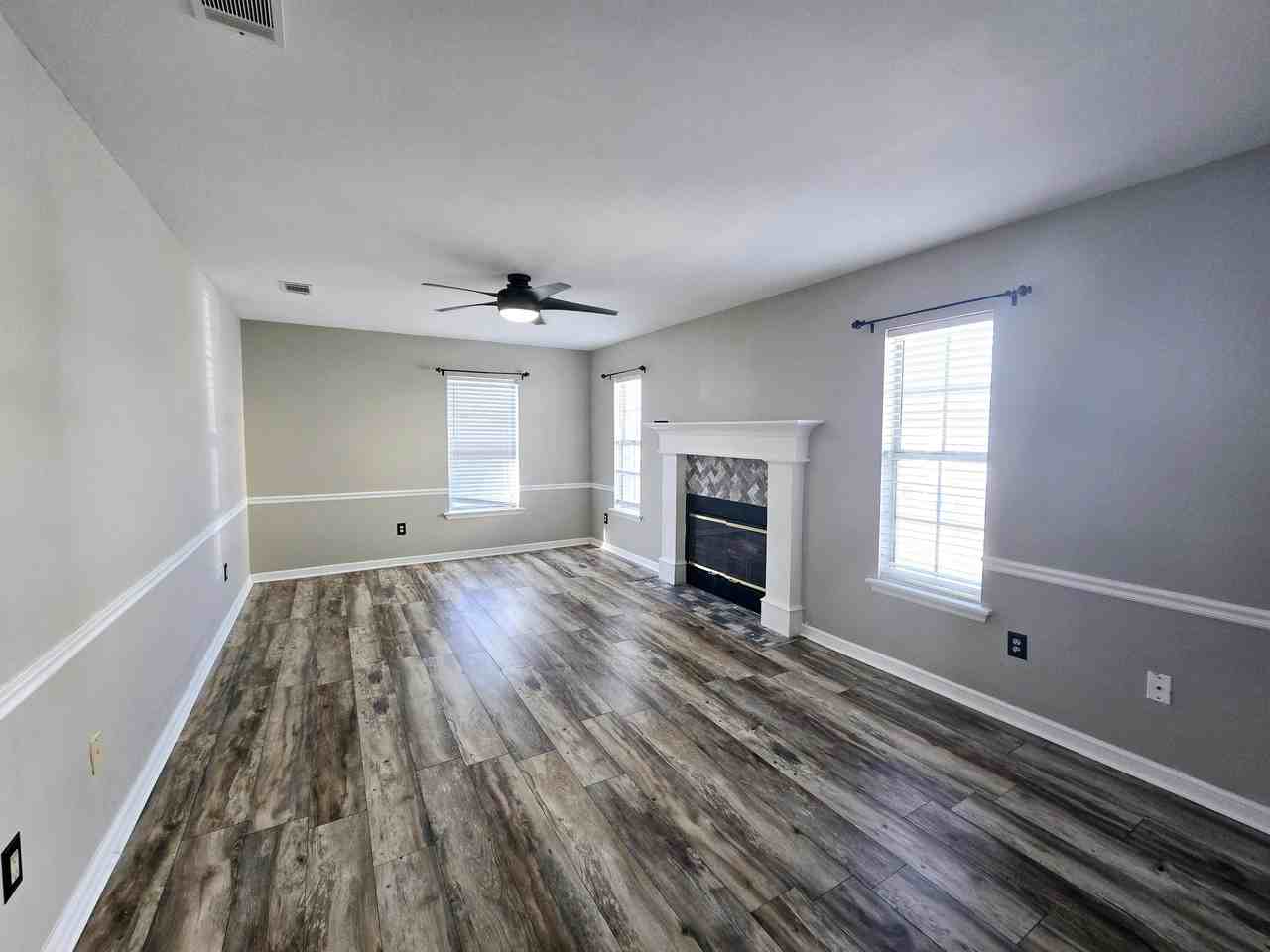 2721 Crosshaven Dr - Photo 5 of 14