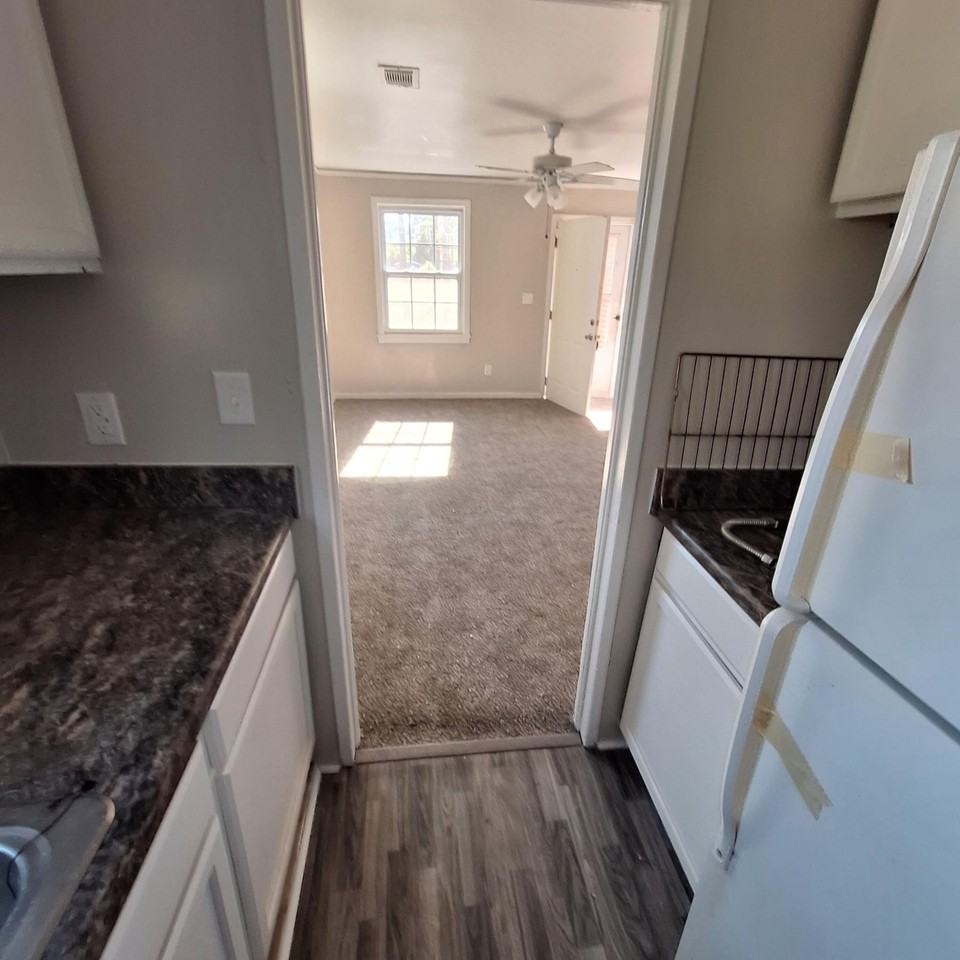 2375 Lumpkin Rd - Photo 6 of 9