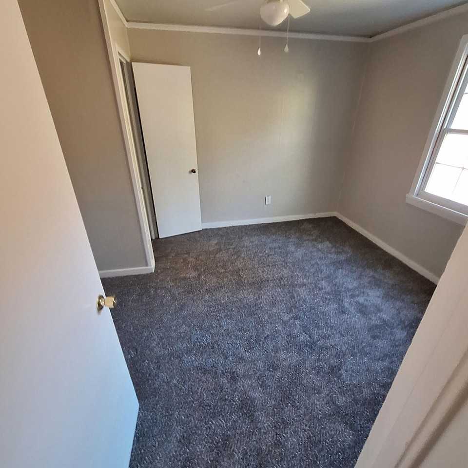 2375 Lumpkin Rd - Photo 7 of 9