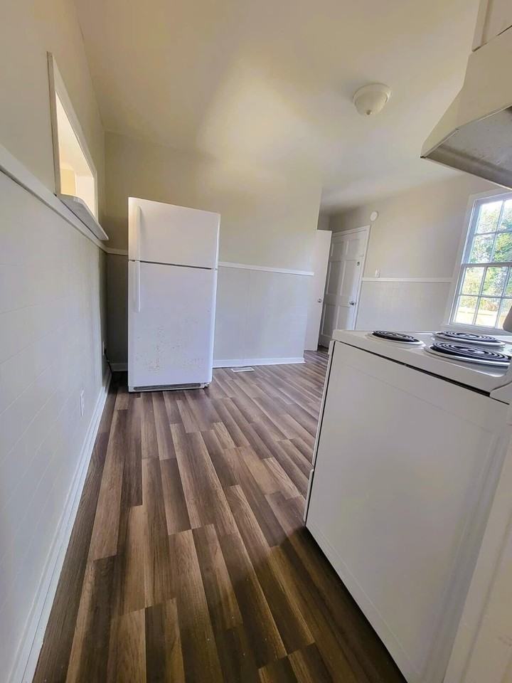 2545 Sheraton Dr - Photo 5 of 10