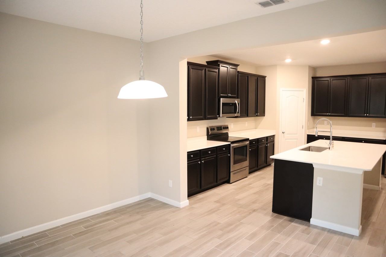 6816 Crosby Falls Dr #1 - Photo 3 of 44