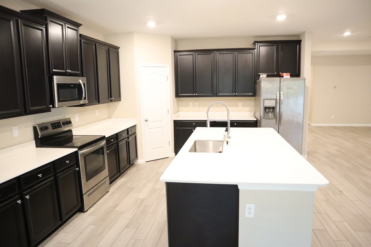 6816 Crosby Falls Dr #1 - Photo 7 of 44