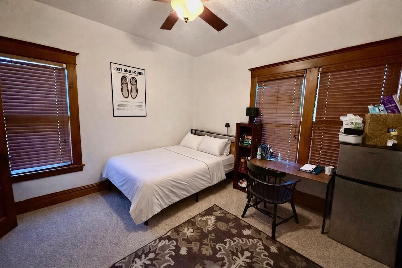 422 5th St Nw #1 - Photo 7 of 10