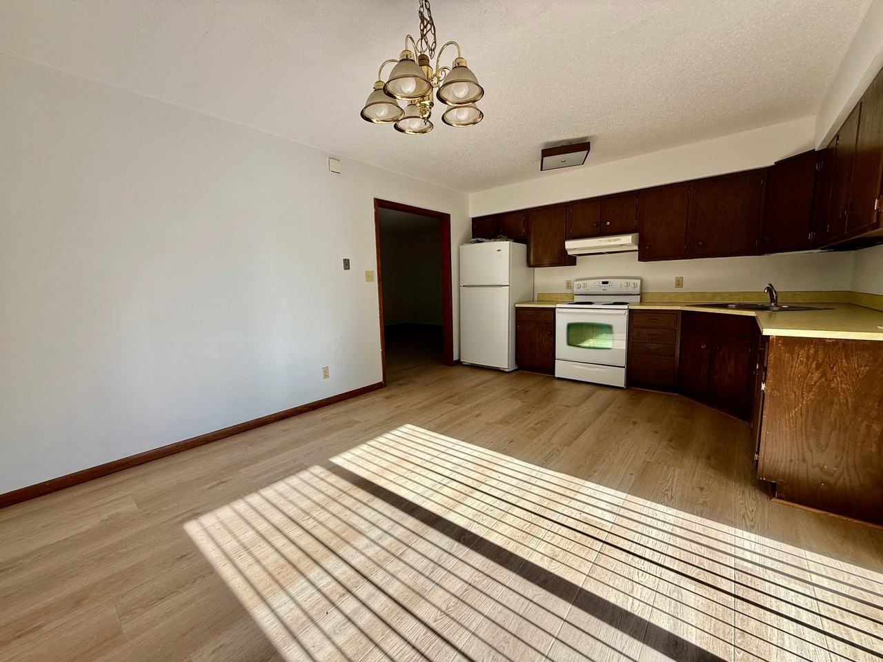 814 Cedar River Dr #C - Photo 4 of 11