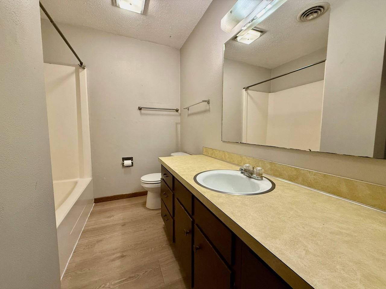 814 Cedar River Dr #C - Photo 6 of 11