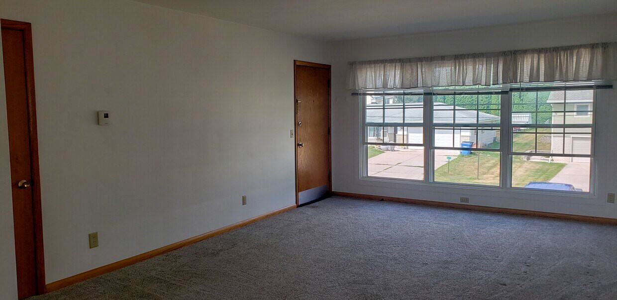 7656 Van Ryen Ct #1 - Photo 5 of 15