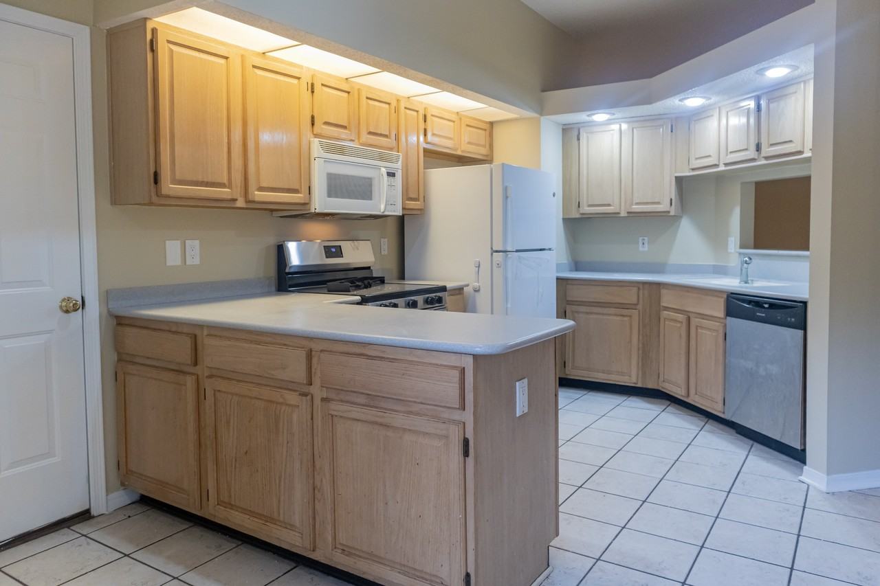 8066 Dickie Dr #1 - Photo 2 of 12