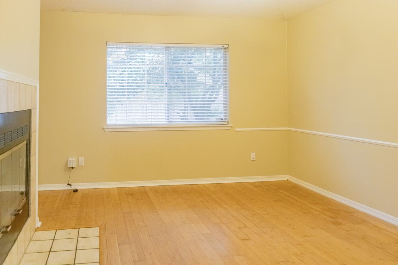 8066 Dickie Dr #1 - Photo 5 of 12