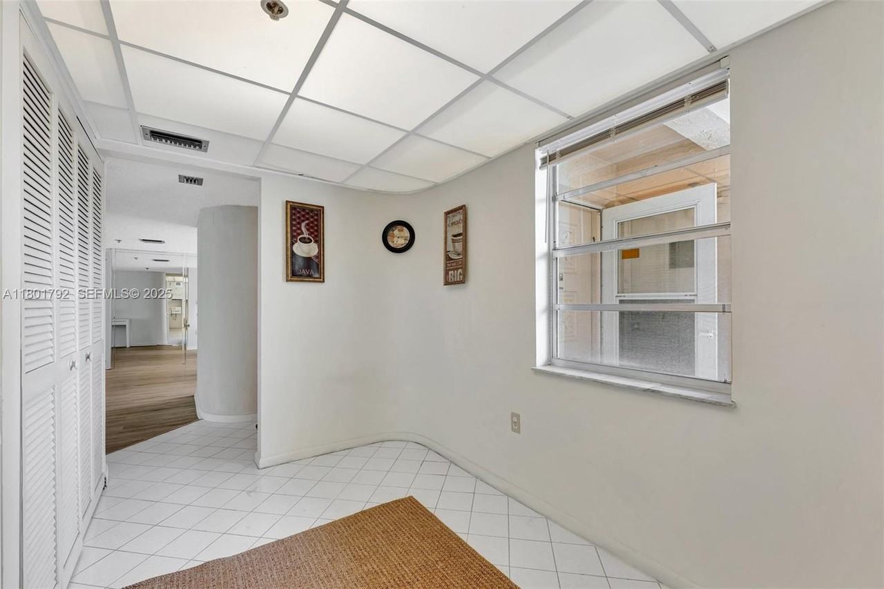 3940 Inverrary Boulevard ##408