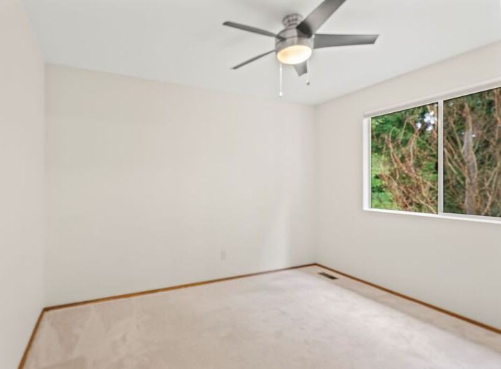 3114 210th St Se - Photo 6 of 12