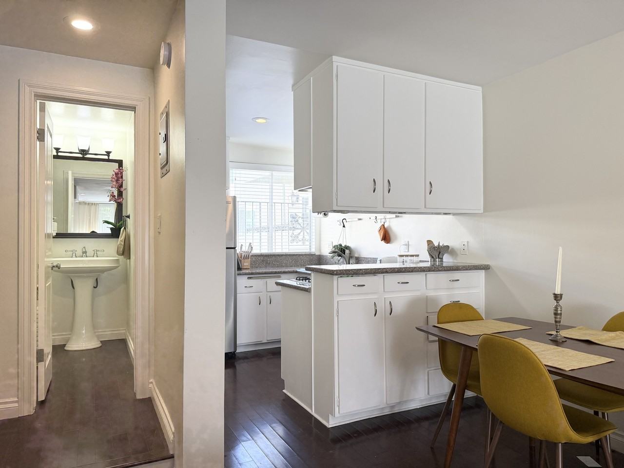 11652 Chenault Street - 9Unit 9 #9 - Photo 2 of 13