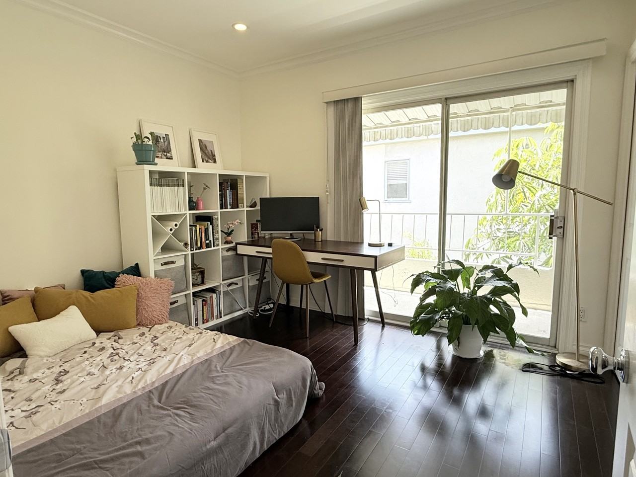 11652 Chenault Street - 9Unit 9 #9 - Photo 5 of 13