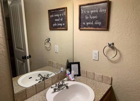 2507 Sw B Ave #A - Photo 7 of 11