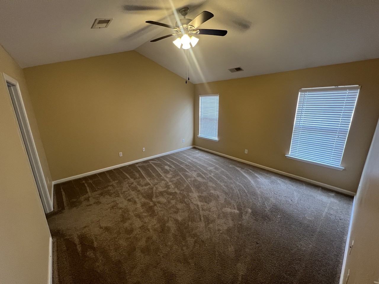 159 Mayfield Dr #1 - Photo 5 of 9