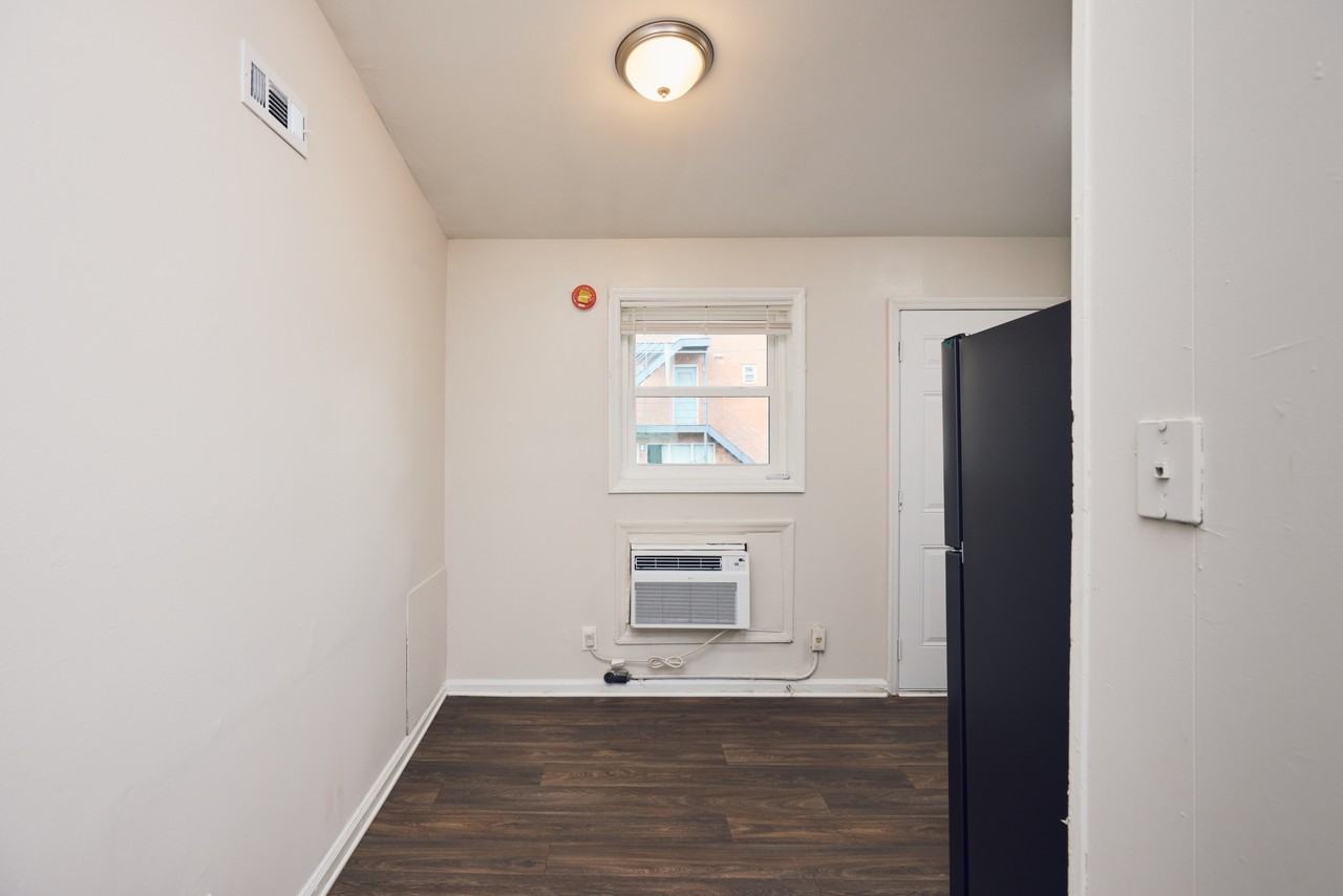 2157 Lenox Road NortheastUnit C7 #C7 - Photo 5 of 12