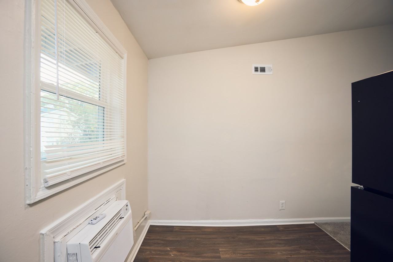 2157 Lenox Road NortheastUnit C8 #C8 - Photo 5 of 12