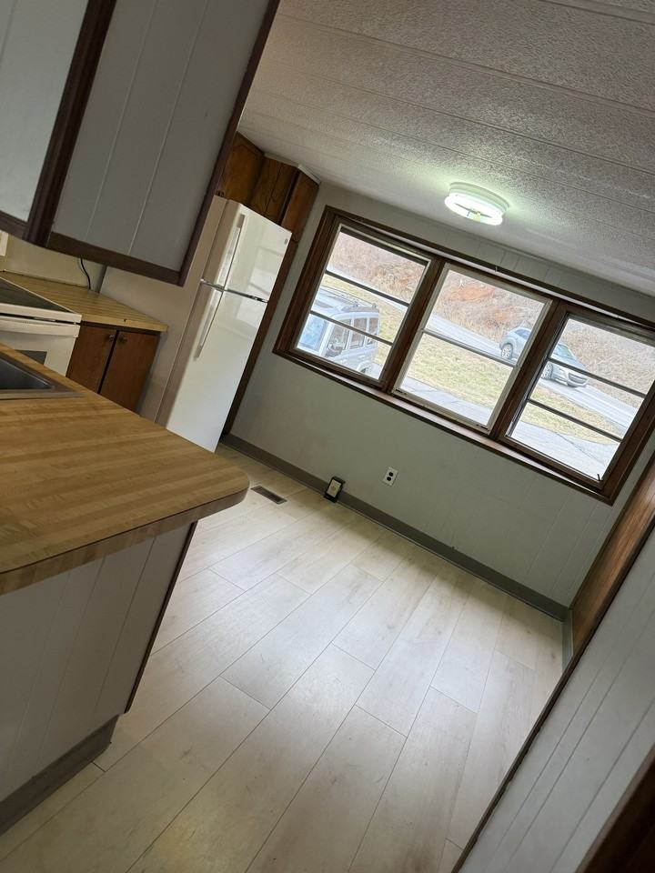 1108 S Walnut Dr #1 - Photo 4 of 8