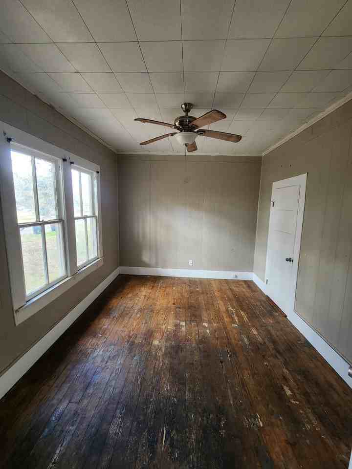 517 Lasalle St #1 - Photo 3 of 10