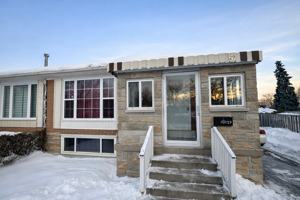 featured image of 29 Duntroon Cres #1