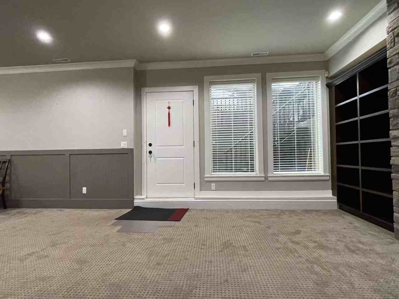 16331 25 Ave #1 - Photo 2 of 11